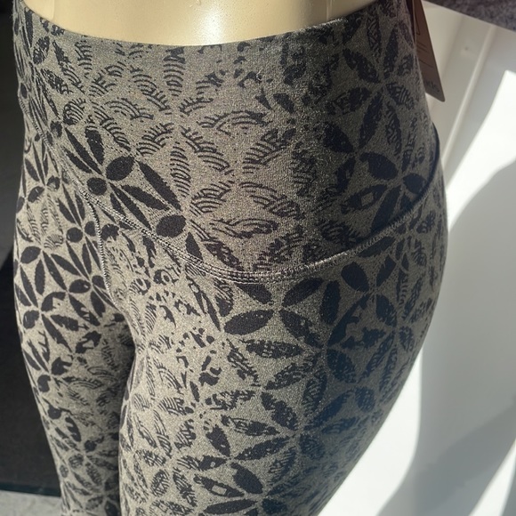 Nomads Hempwear / size small olive green with black pattern NWT - Picture 2 of 4